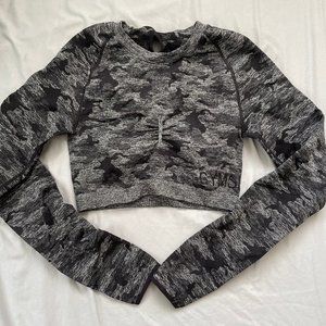 L Gymshark Camo Seamless long sleeve top
